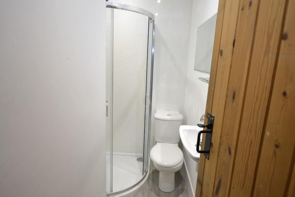 Villa The Hive 4 Bed House Pool Table Air-Con Maidstone Esterno foto
