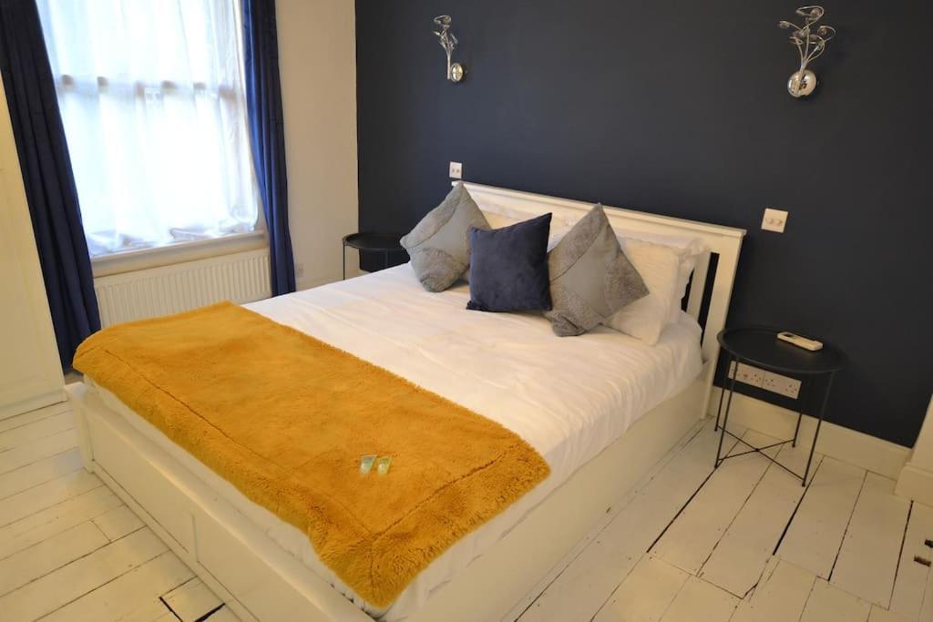 Villa The Hive 4 Bed House Pool Table Air-Con Maidstone Esterno foto